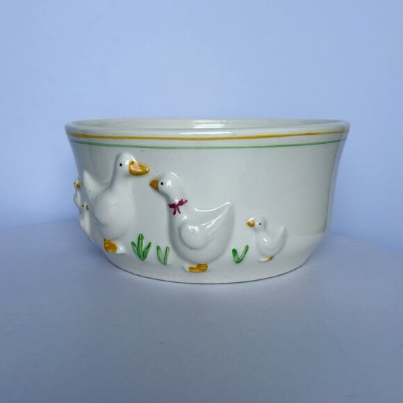 Ribbon Geese Bowl And Pitcher Ceramic Set Vintage Treasure Craft USA - Picture 4 of 15